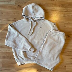 Alo Cream Hoodie